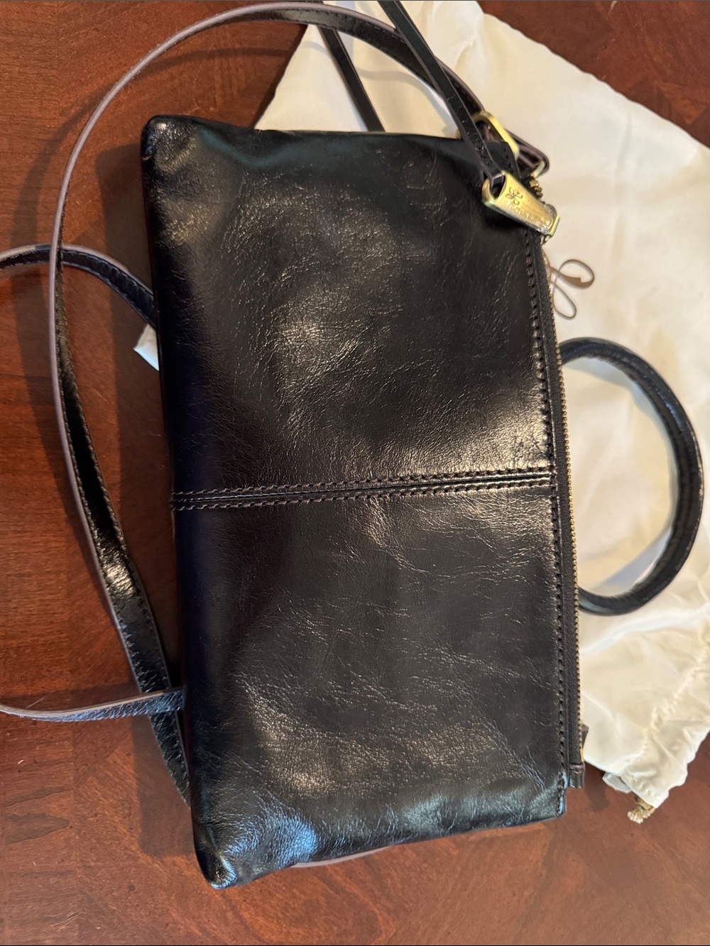 HOBO Black Leather Sable Crossbody - Excellent condition - Picture 9 of 10